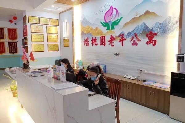 赣州市南康区蟠桃园老年公寓开展疫情防控应急演练